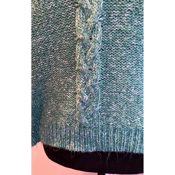 St John’s Bay Woman’s Green Sweater Sz Petite Large V Neck Cable Style SOFT! - Picture 6 of 12